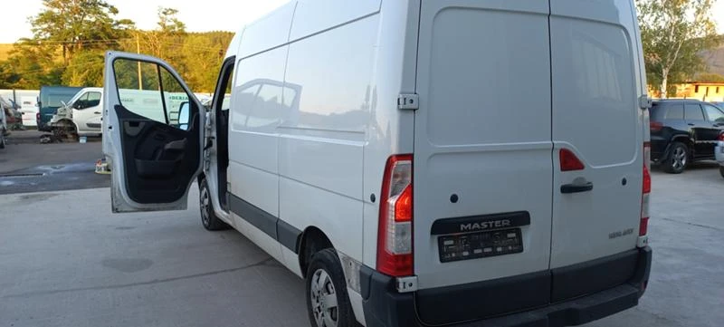 Renault Master 2.3, снимка 5 - Бусове и автобуси - 37502561