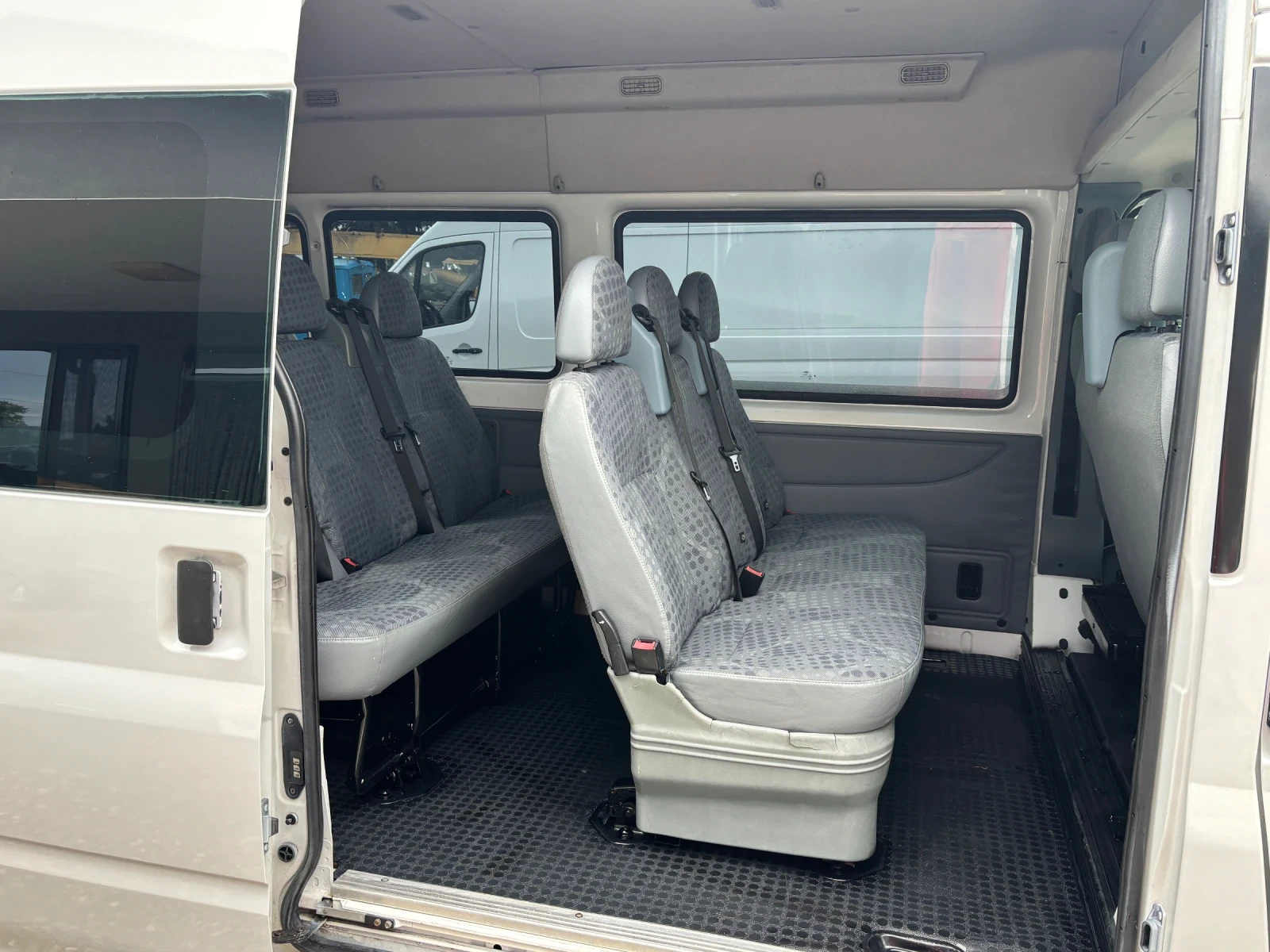 Ford Transit 2.2 6 �������� 9 ����� ����� �������� ����� EURO5 | Mobile.bg � ����������� 7