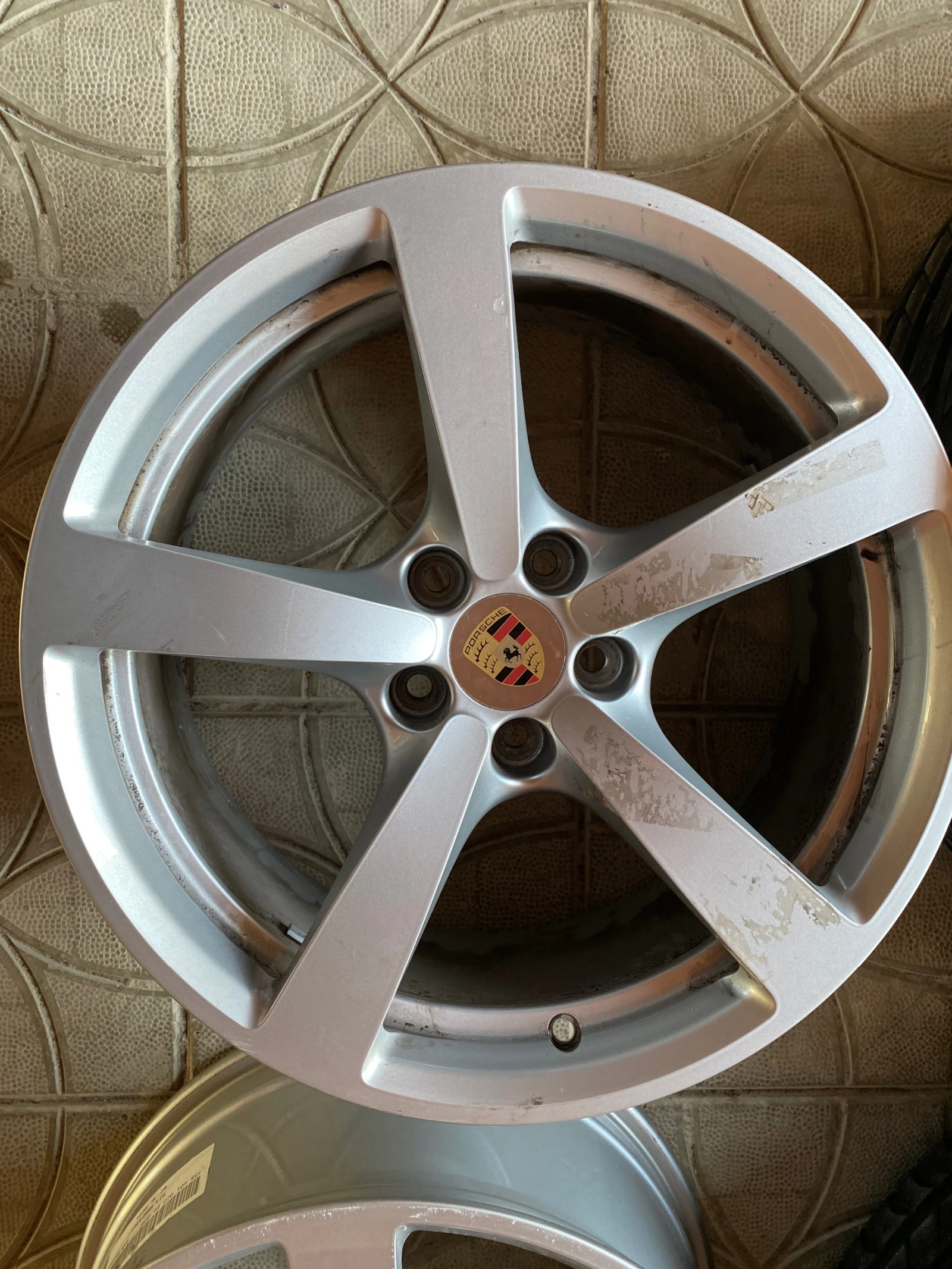    255/55R18  Porsche | Mobile.bg   5