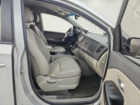 Kia Carnival КРАЙНА ЦЕНА, снимка 17