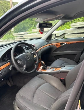 Mercedes-Benz E 270, снимка 10