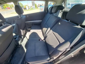 Toyota Corolla verso D4D, снимка 8