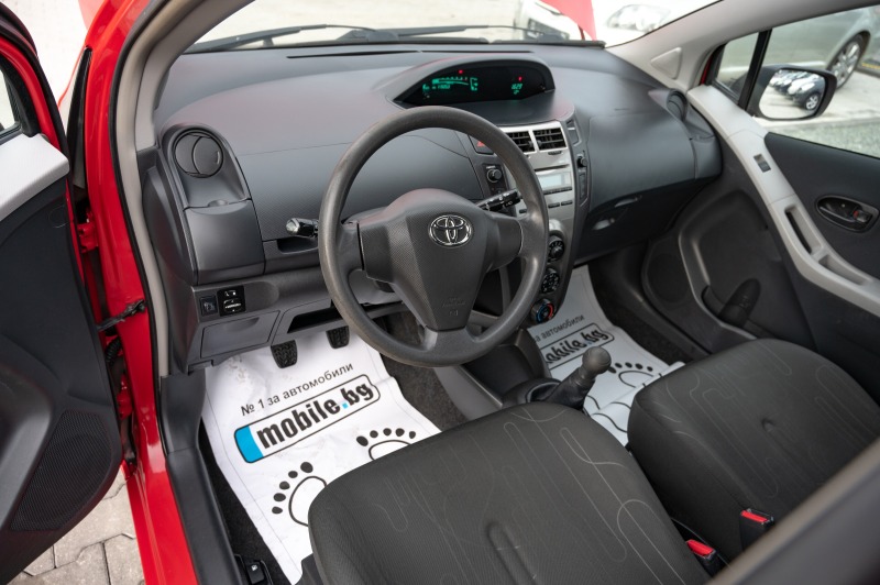 Toyota Yaris Бензин*Фейслифт, снимка 10 - Автомобили и джипове - 39339770
