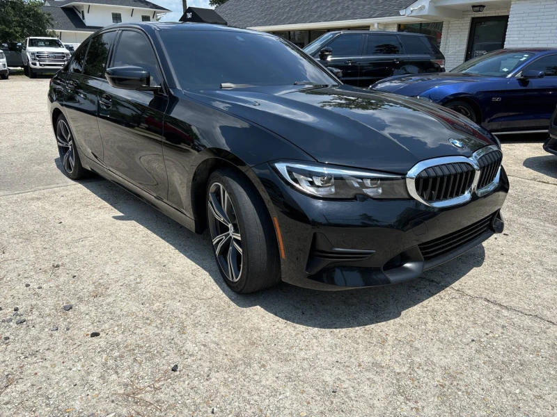 BMW 330 360 CAMERA* HI-FI SOUND* NAVI* KEYLESS* LANE DEPAR, снимка 2 - Автомобили и джипове - 47395511