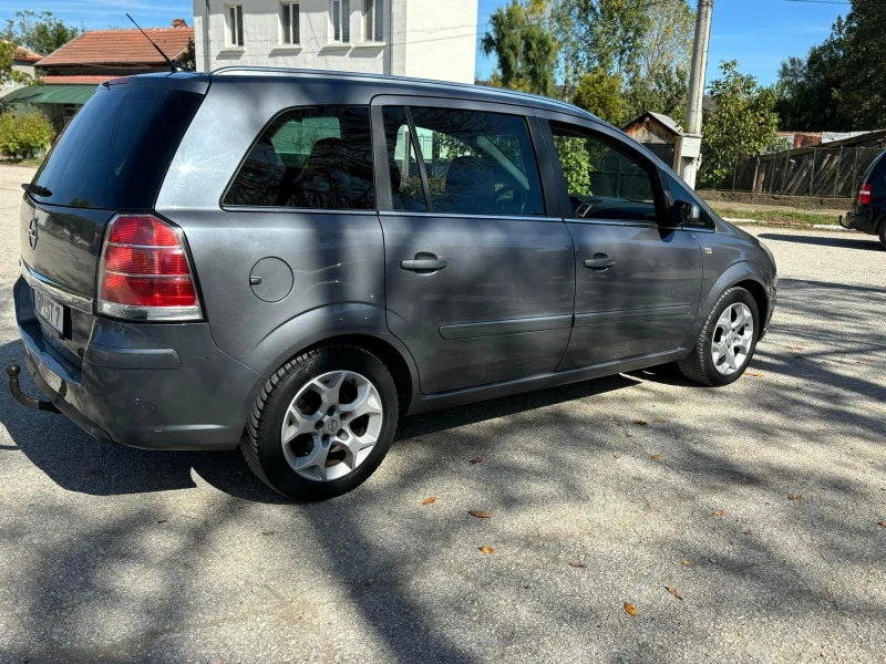 Opel Zafira 1.9cdti, снимка 6 - Автомобили и джипове - 47507965