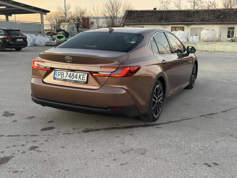 Toyota Camry 2, 5   LUXURY , снимка 6 - Автомобили и джипове - 49392717