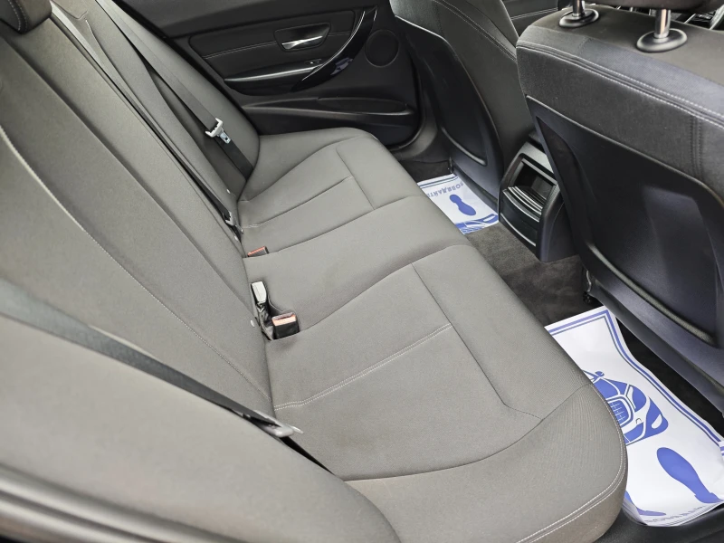 BMW 320 D, снимка 10 - Автомобили и джипове - 51990162