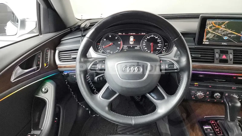 Audi A6, снимка 13 - Автомобили и джипове - 52332620