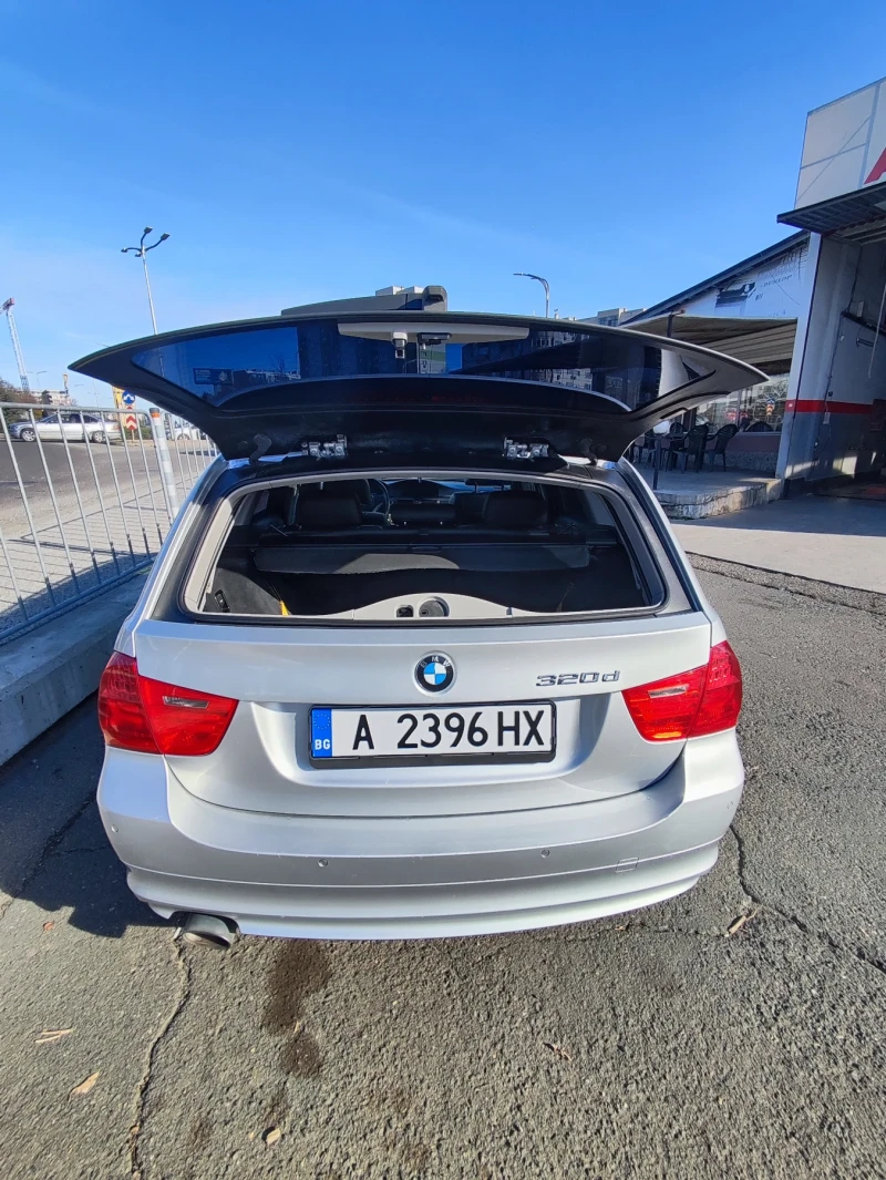 BMW 320 Перфектно състояние , снимка 11 - Автомобили и джипове - 52648110