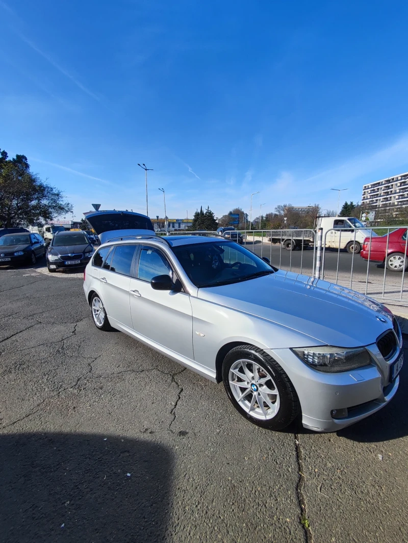 BMW 320 Перфектно състояние , снимка 13 - Автомобили и джипове - 52648110