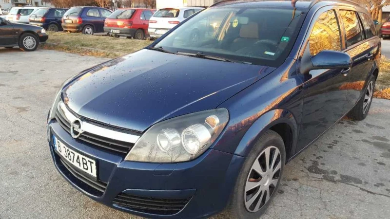 Opel Astra 1.7 cdti, снимка 2 - Автомобили и джипове - 53428266