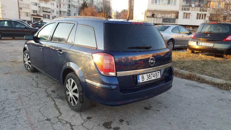 Opel Astra 1.7 cdti, снимка 6 - Автомобили и джипове - 53428266