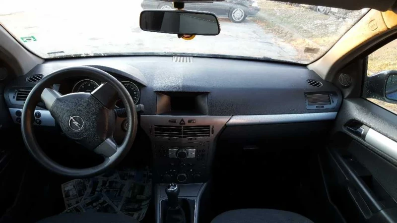 Opel Astra 1.7 cdti, снимка 10 - Автомобили и джипове - 53428266