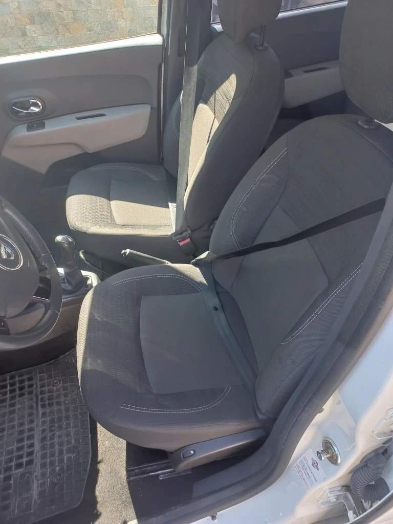 Dacia Lodgy 1.2i - изображение 6