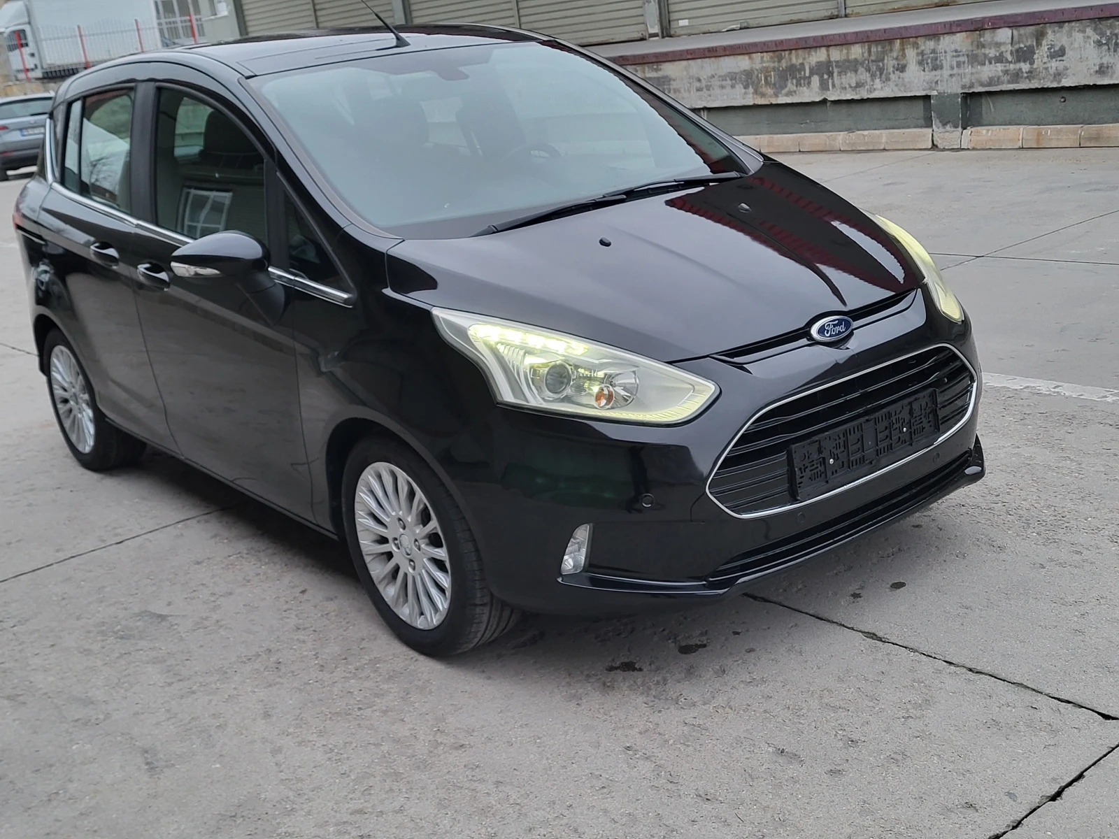 Ford B-Max 1.6TDCI TITANIUM-LED-ПАНОРАМА-КАМЕРА-FULL, снимка 1