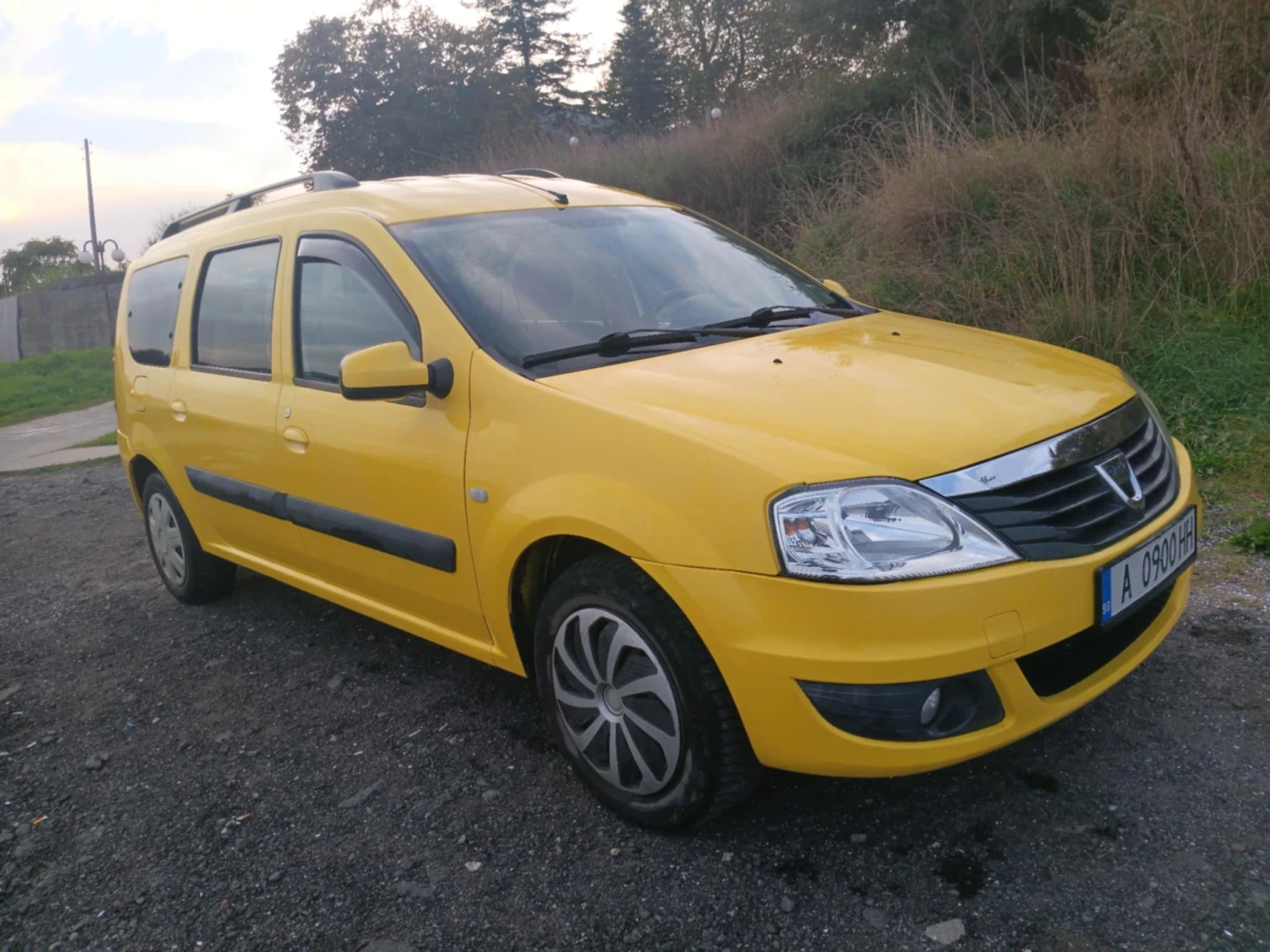 Dacia Logan 1.5 DCI - изображение 2