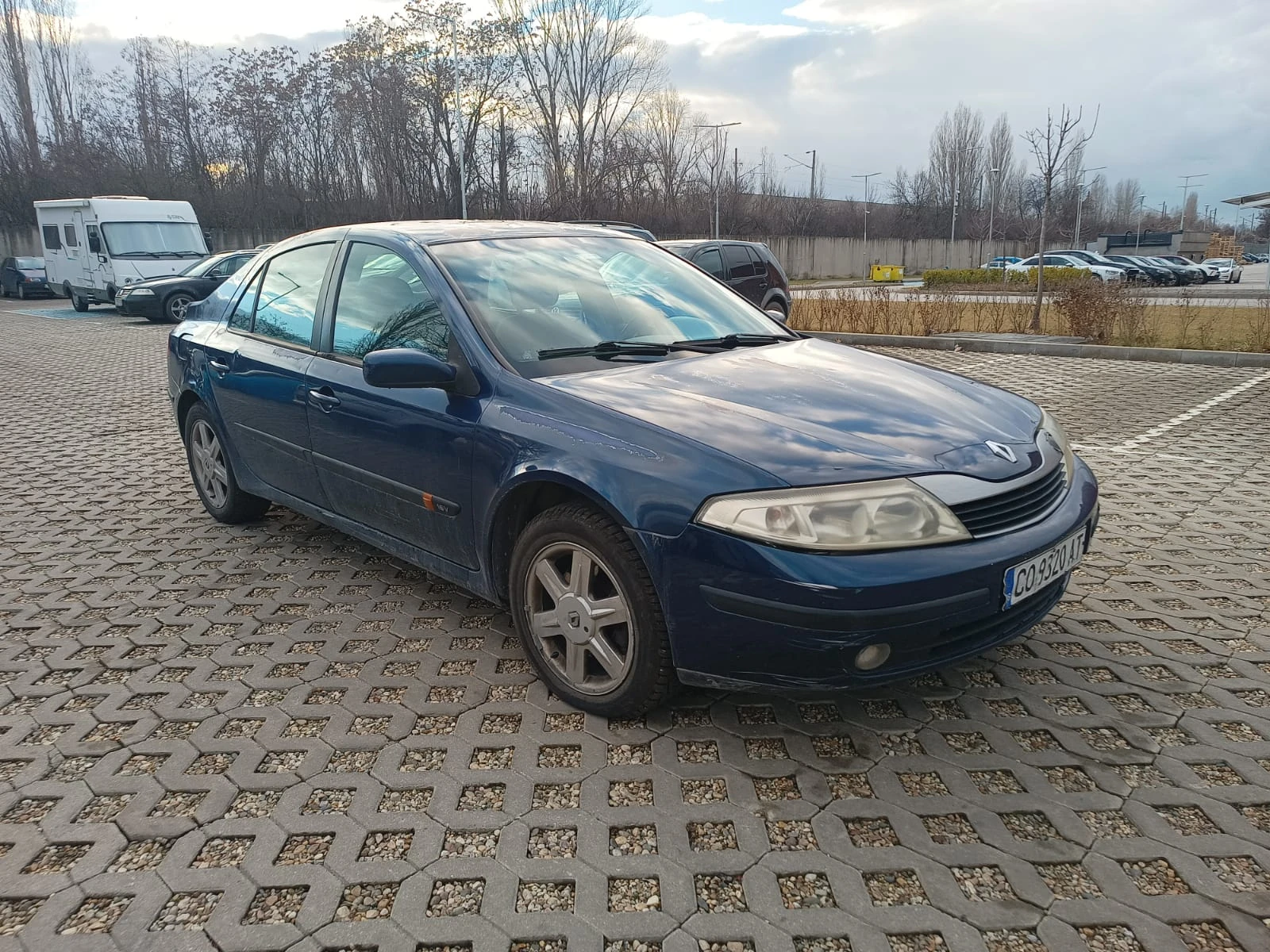 Renault Laguna 1.6 16V - изображение 2