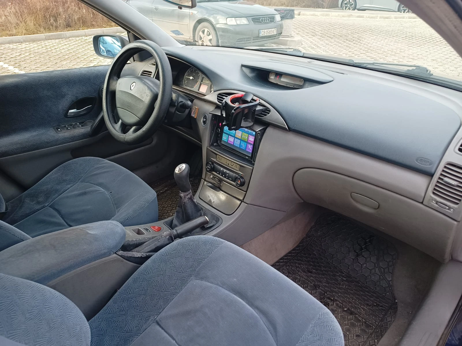 Renault Laguna 1.6 16V - изображение 8