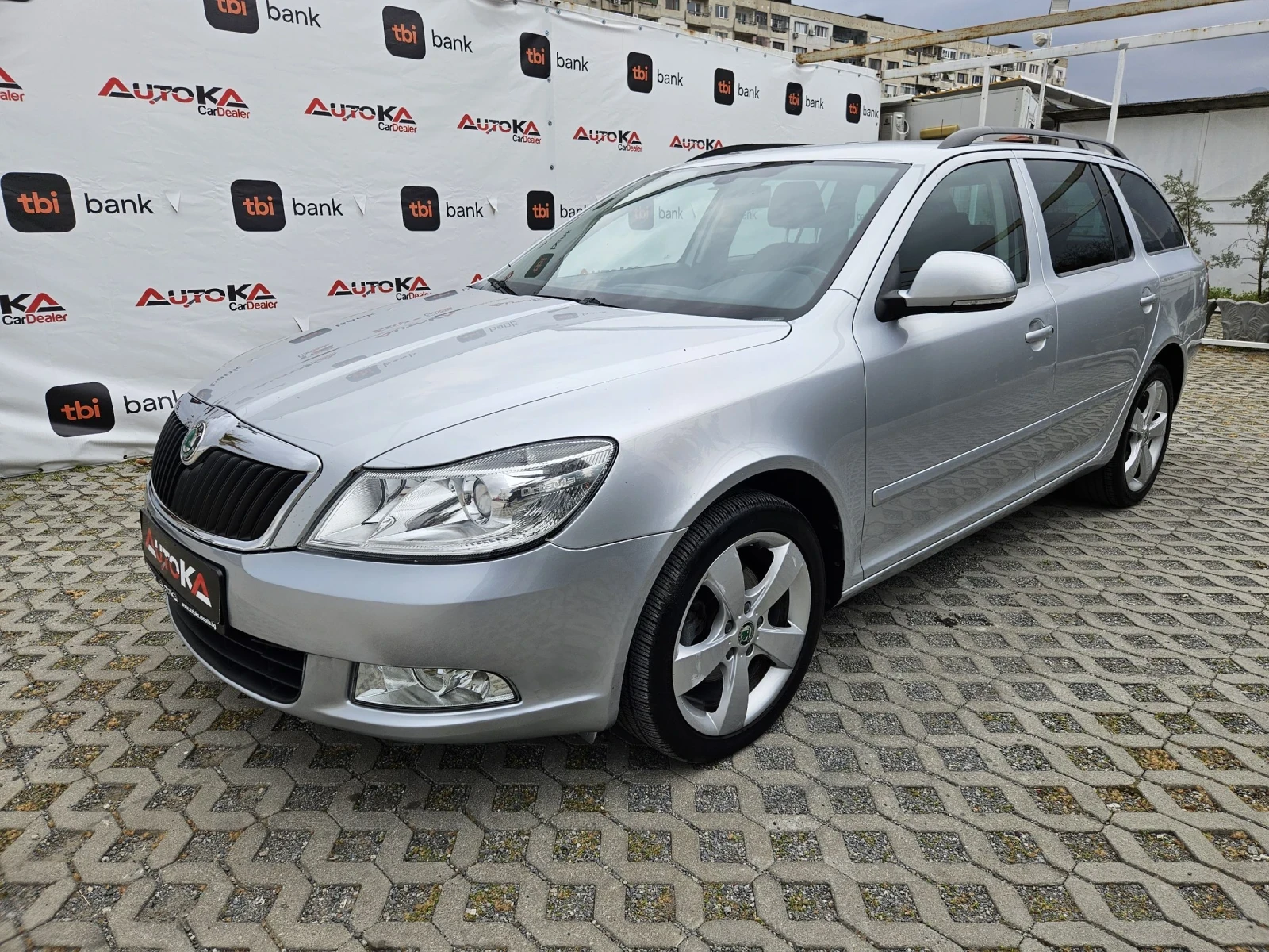 Skoda Octavia 2.0TDI-140кс= 4х4= АВТОМАТ* DSG* = FACE= АВТОПИЛОТ - изображение 6