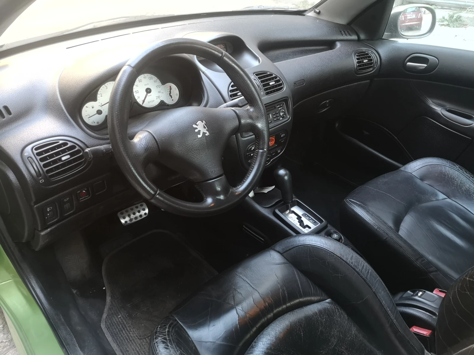 Peugeot 206 1.6i Automatik - изображение 5