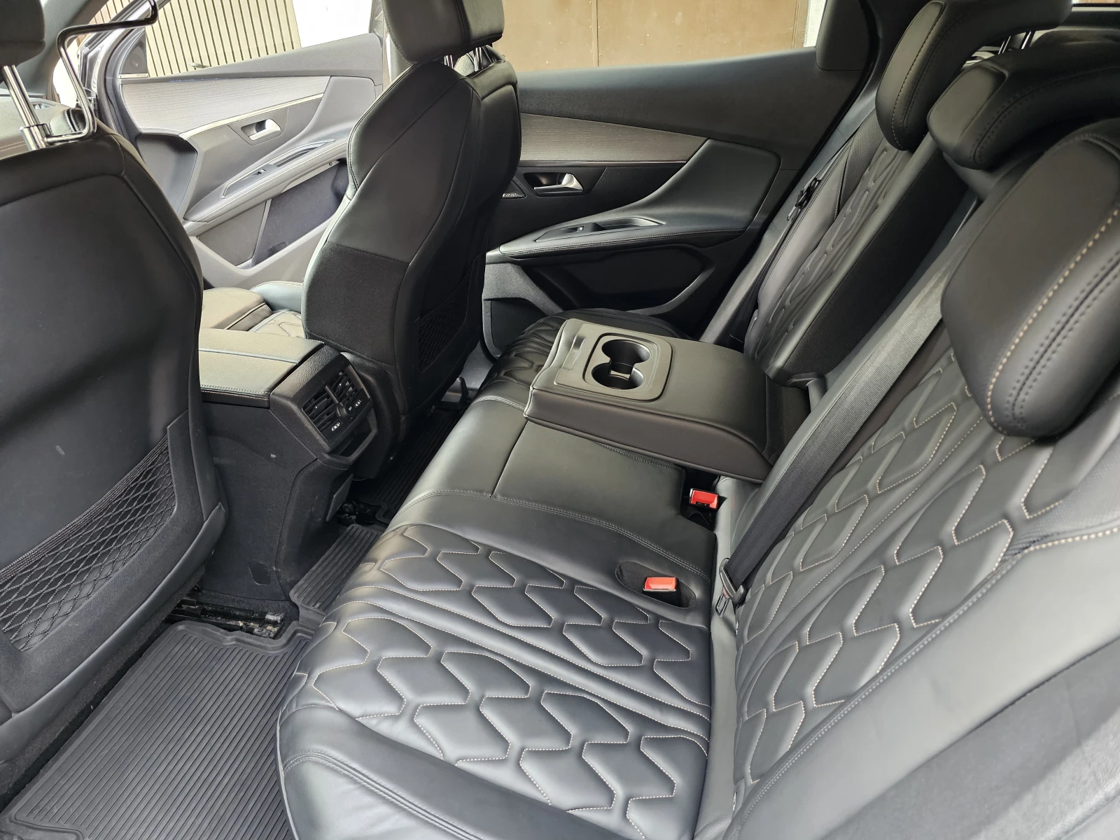 Peugeot 3008 GT line - изображение 10