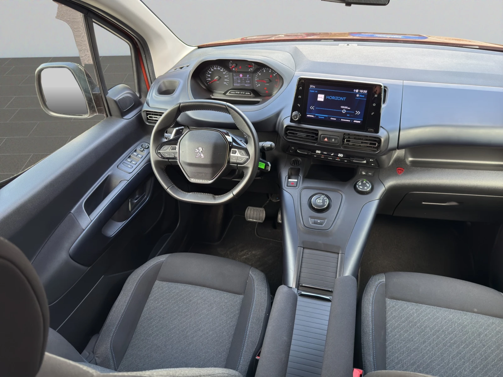 Peugeot Rifter MPV Standard ALLURE 1.5 BlueHDI 130 EAT8 STT E6.3 - изображение 9
