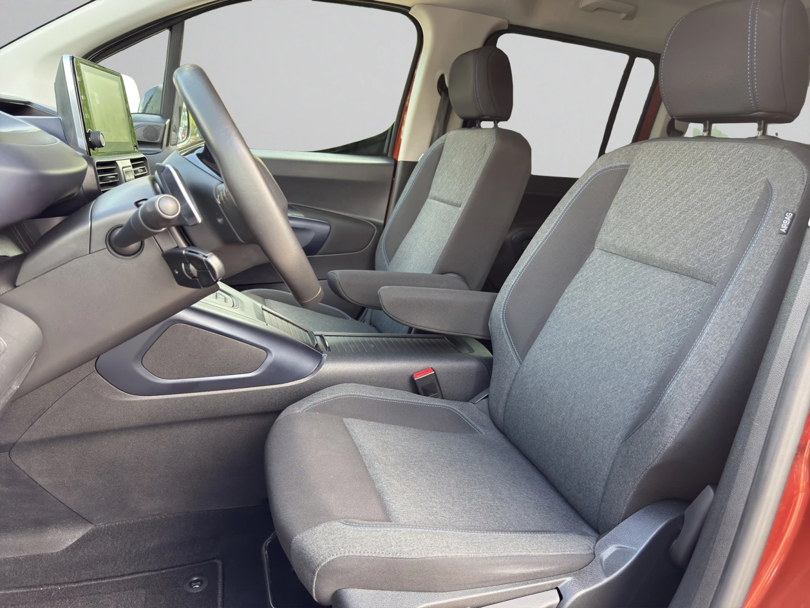 Peugeot Rifter MPV Standard ALLURE 1.5 BlueHDI 130 EAT8 STT E6.3 - изображение 10