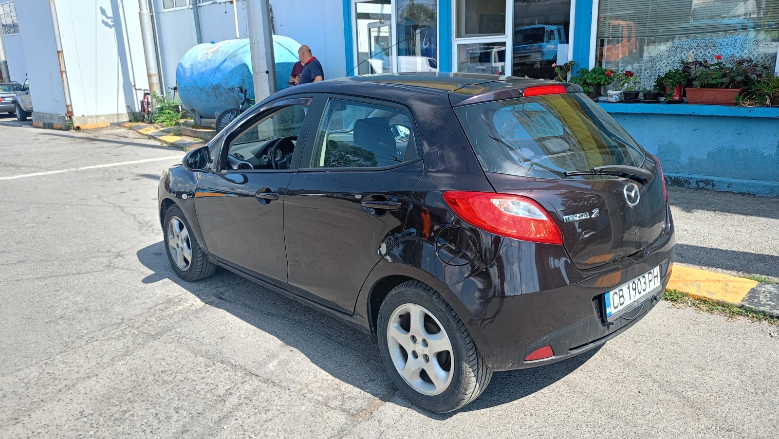 Mazda 2 Мазда 2 - изображение 2