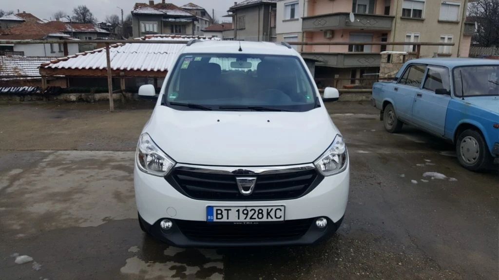 Dacia Lodgy 1.2i - изображение 2