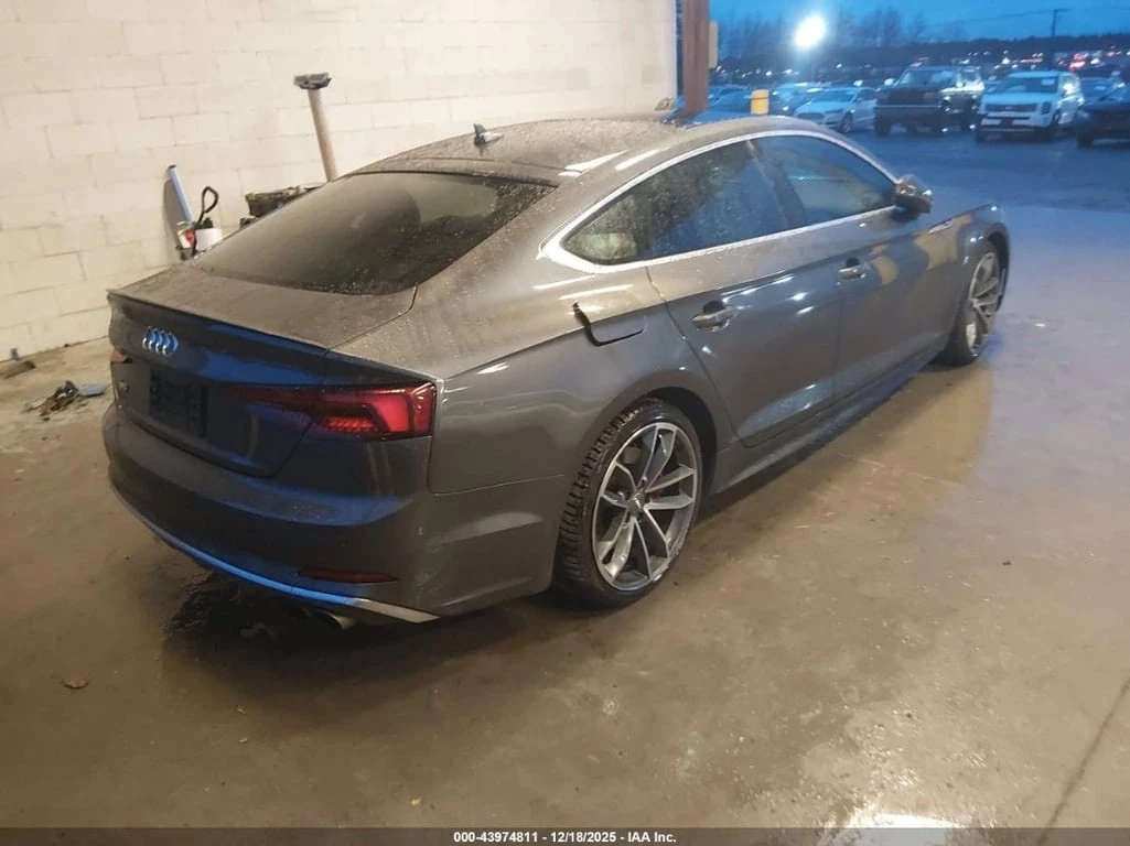 Audi S5 * 3.0T PREMIUM PLUS * CARFAX * БЕЗ ПЪРВОНАЧАЛНА ВН - изображение 4