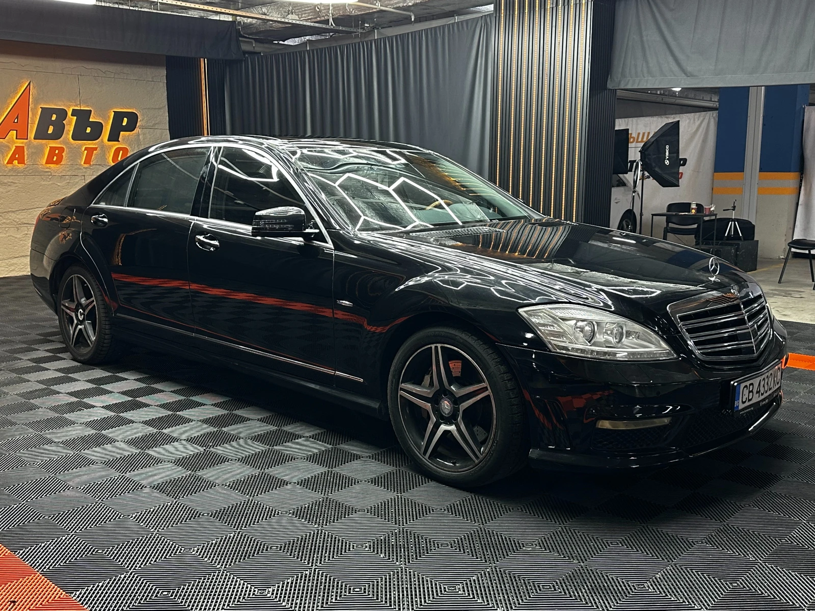 Mercedes-Benz S 500 AMG Facelift 4Matic, снимка 4 - Автомобили и джипове - 53872723