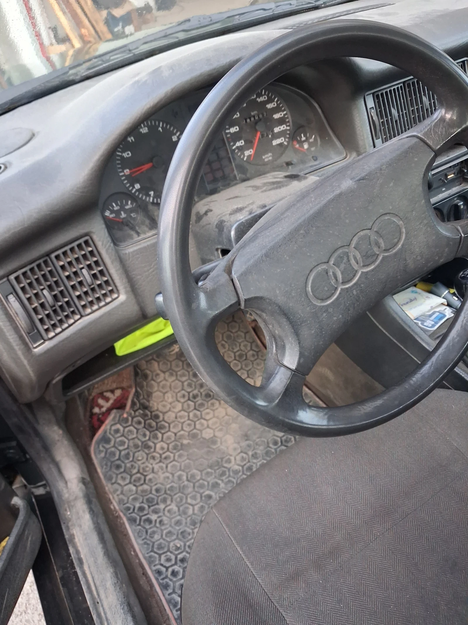 Audi 80, снимка 2 - Автомобили и джипове - 53978171