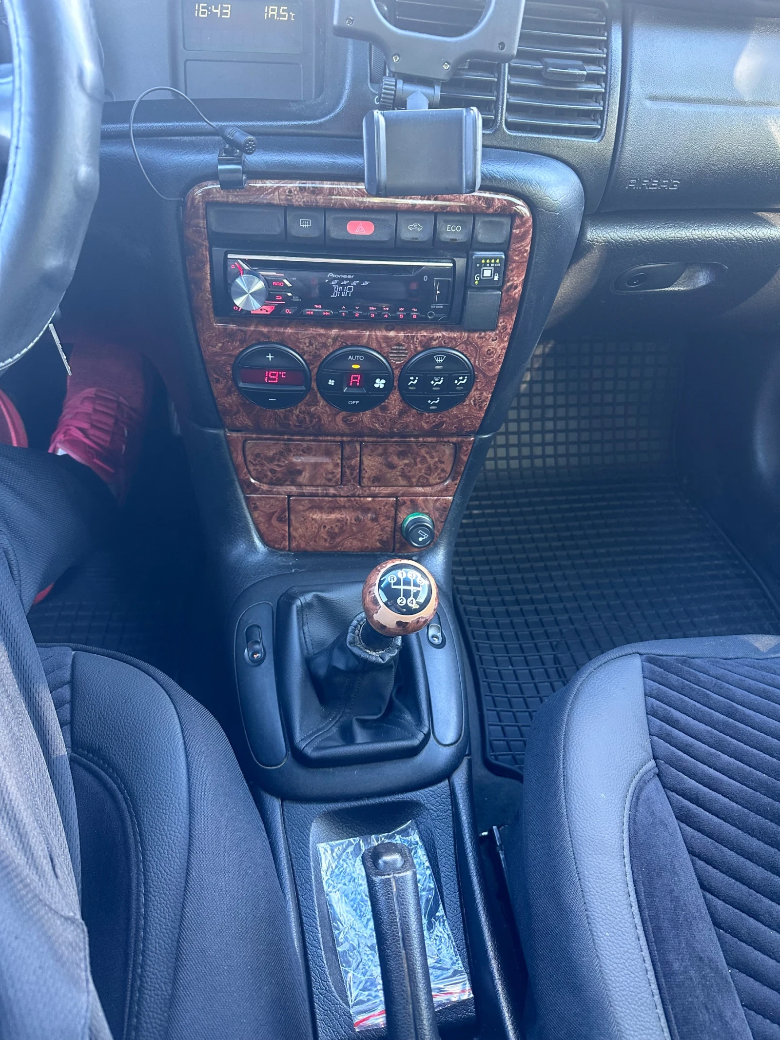 Opel Vectra 1.8 16V, снимка 10 - Автомобили и джипове - 54322918