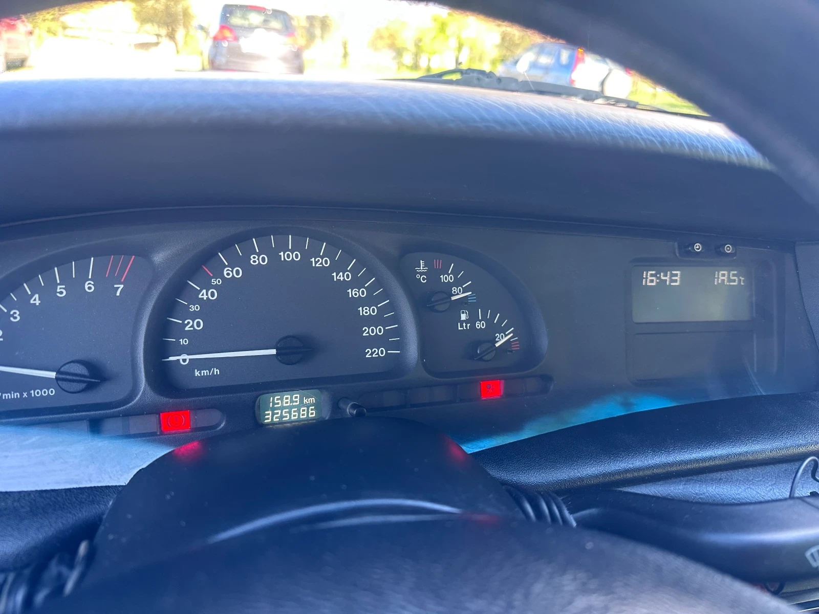 Opel Vectra 1.8 16V, снимка 9 - Автомобили и джипове - 54322918