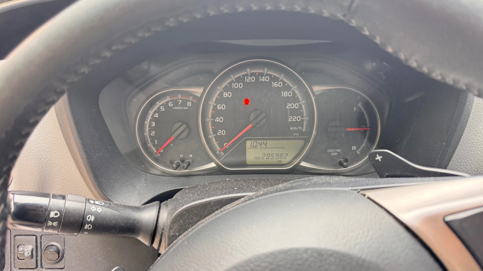Toyota Yaris 1.3 Бензин, снимка 9 - Автомобили и джипове - 54465205