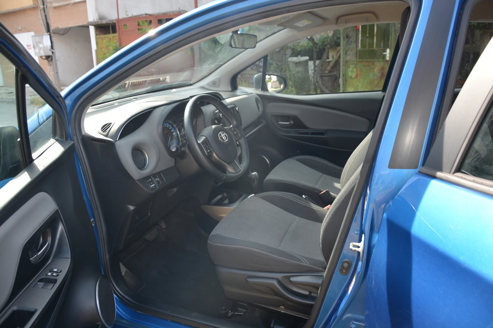 Toyota Yaris 1.5 Hybrid Facelift, снимка 6 - Автомобили и джипове - 55323186
