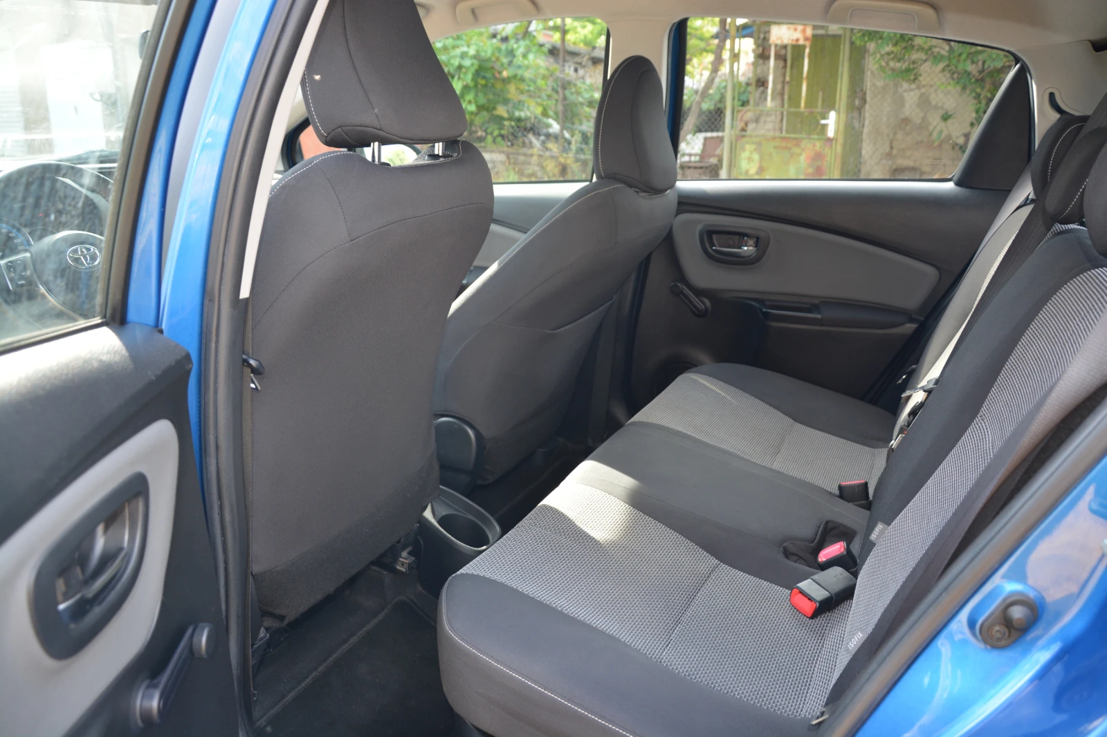 Toyota Yaris 1.5 Hybrid Facelift, снимка 7 - Автомобили и джипове - 55323186