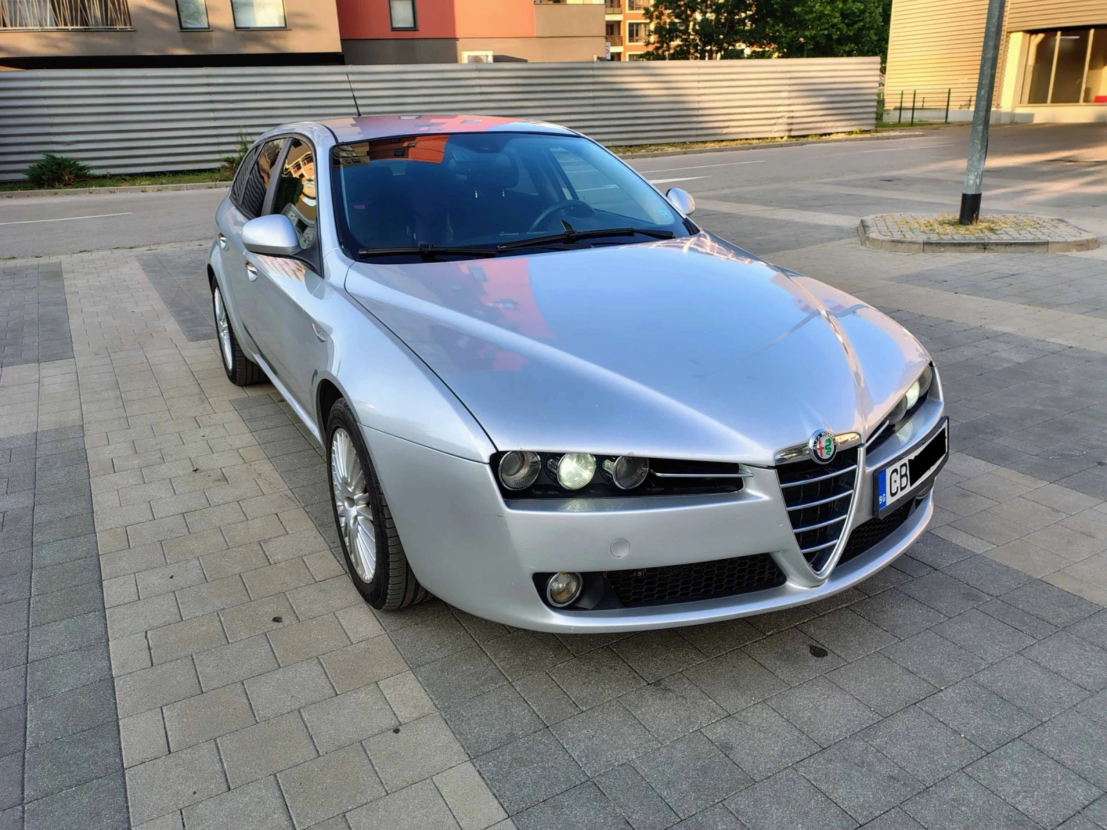 Alfa Romeo 159 sportwagon 1.9 JTDm, снимка 2 - Автомобили и джипове - 55430169