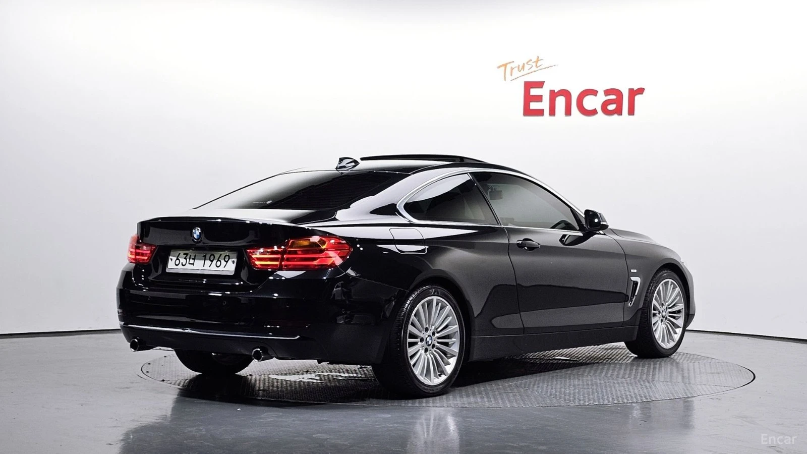 BMW 420 Luxury Coupe* HUD* КОЖА* НАВИ* ПАНО, снимка 2 - Автомобили и джипове - 55434406