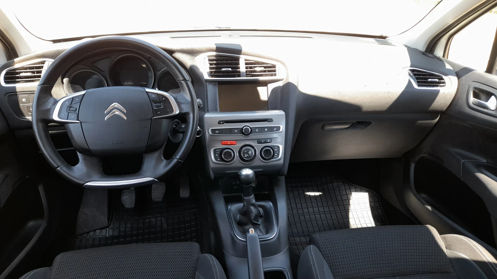 Citroen C4 1.6HDI.evro5 92kc., снимка 11 - Автомобили и джипове - 55459726