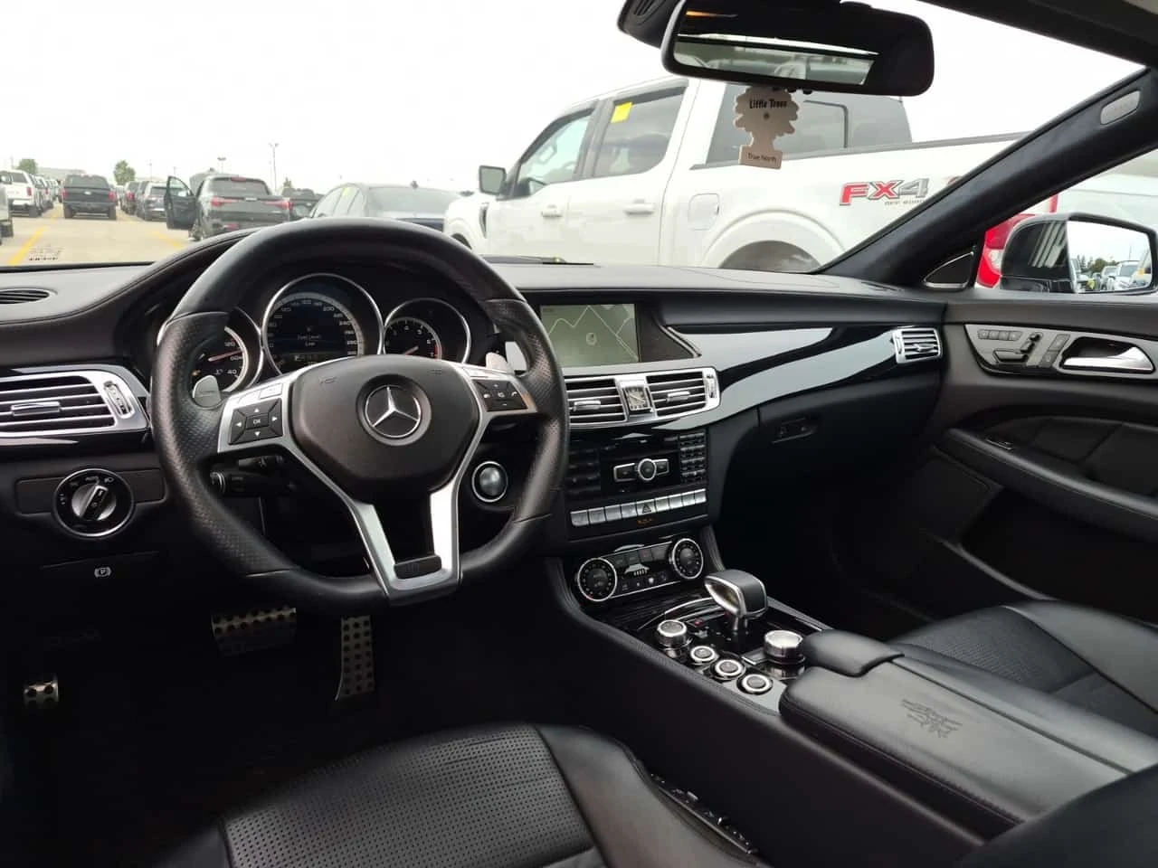 Mercedes-Benz CLS 63 AMG * АВТОКРЕДИТ БЕЗ ПЪРВОНАЧАЛНА ВНОСКА* , снимка 10 - Автомобили и джипове - 55732755