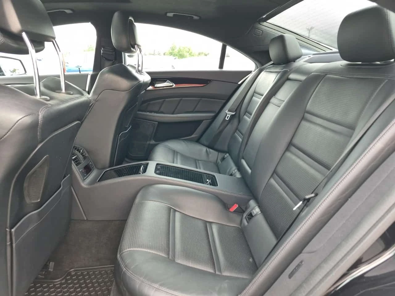 Mercedes-Benz CLS 63 AMG * АВТОКРЕДИТ БЕЗ ПЪРВОНАЧАЛНА ВНОСКА* , снимка 12 - Автомобили и джипове - 55732755
