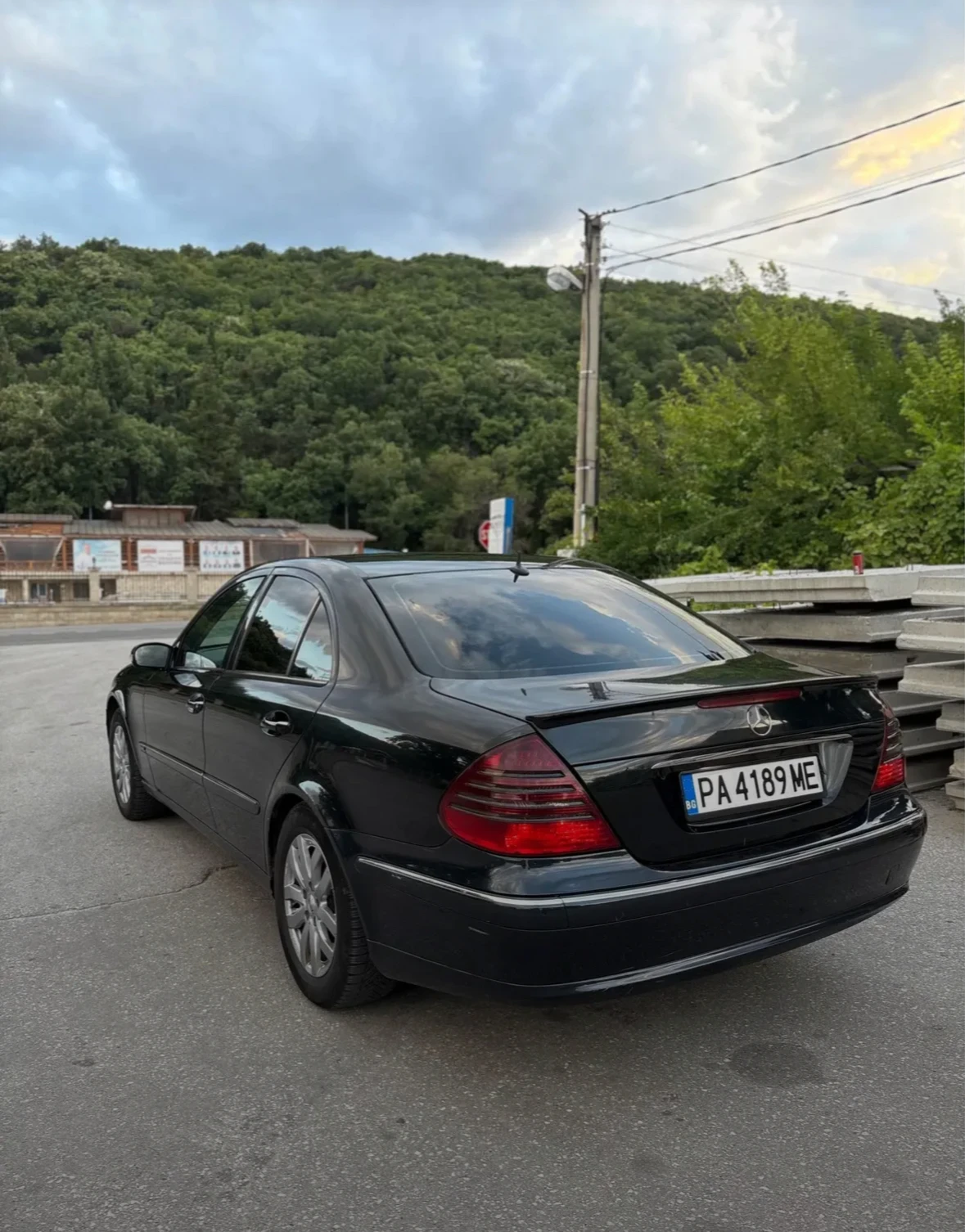 Mercedes-Benz E 270, снимка 5 - Автомобили и джипове - 56452880