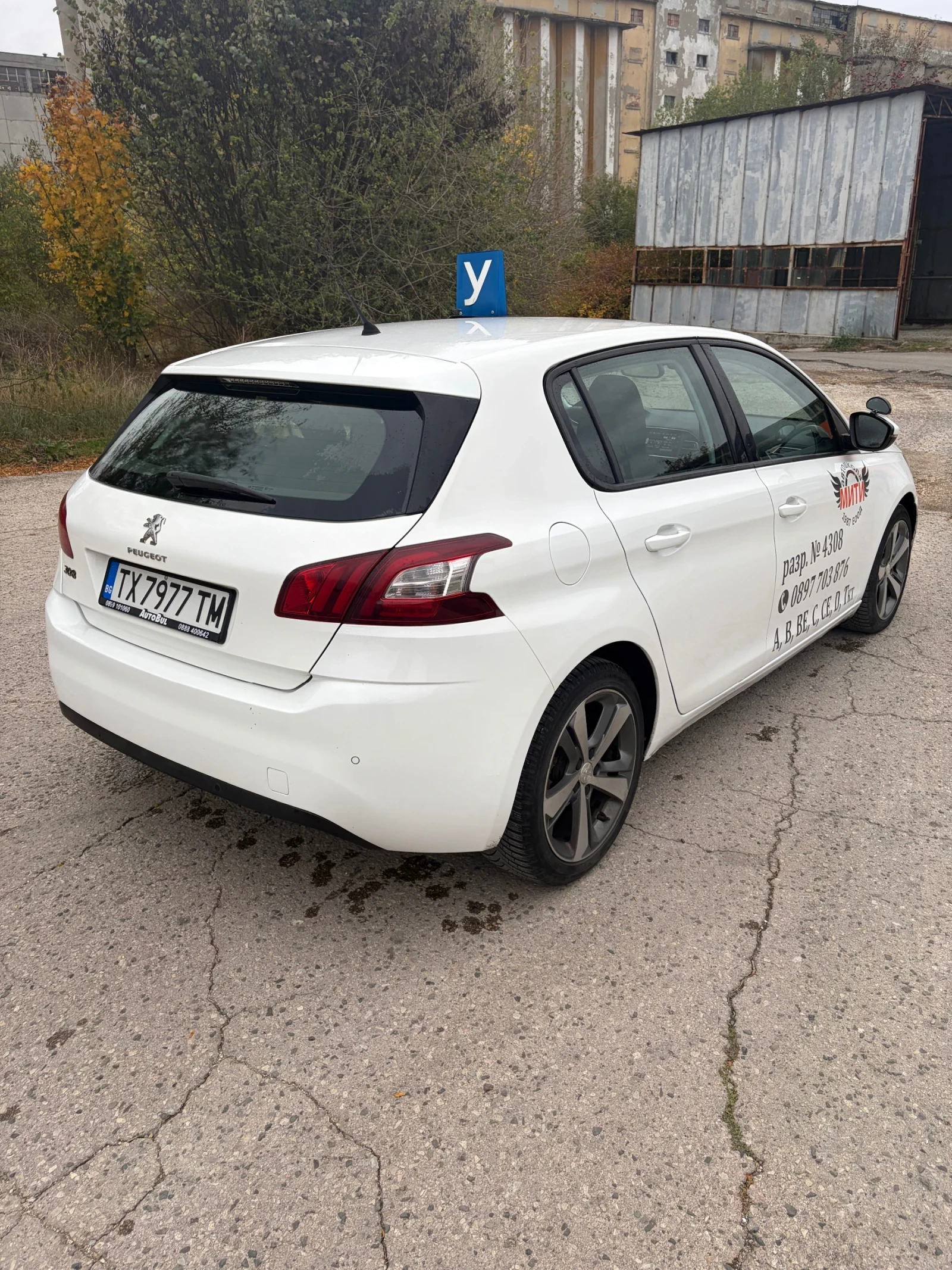 Peugeot 308, снимка 3 - Автомобили и джипове - 56506361
