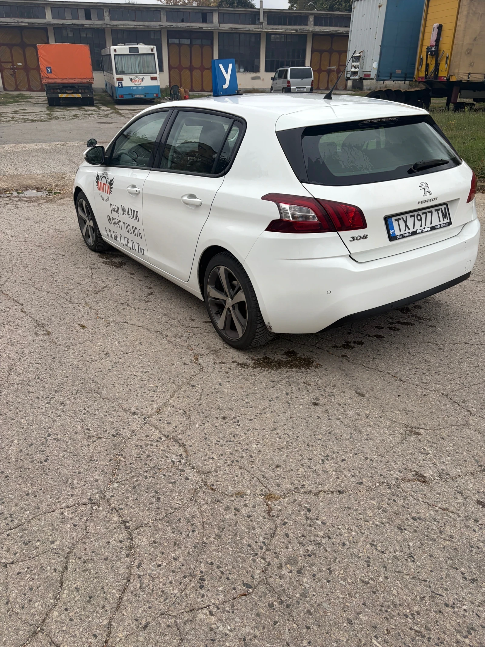 Peugeot 308, снимка 4 - Автомобили и джипове - 56506361