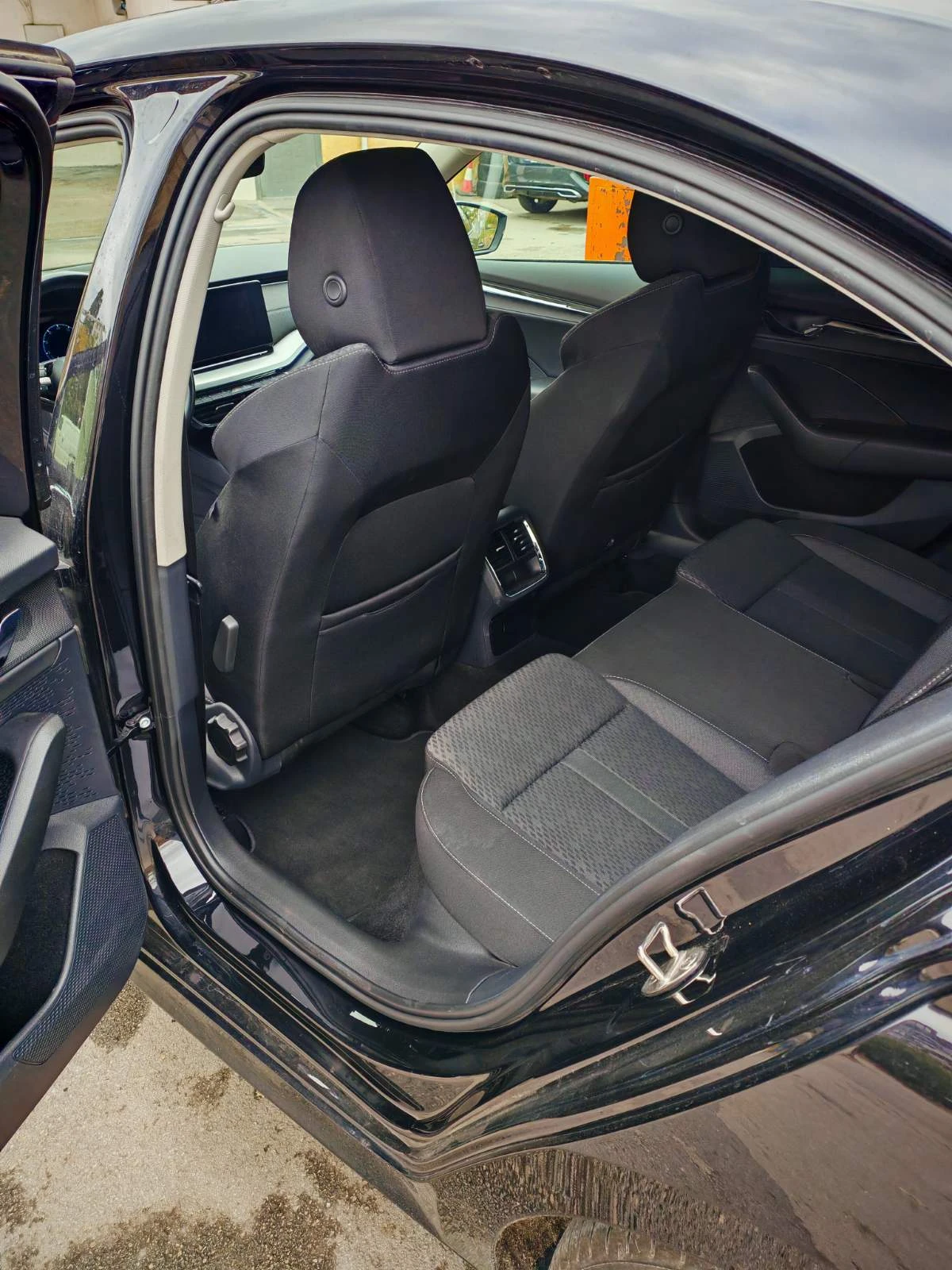 Skoda Octavia, снимка 6 - Автомобили и джипове - 56645652