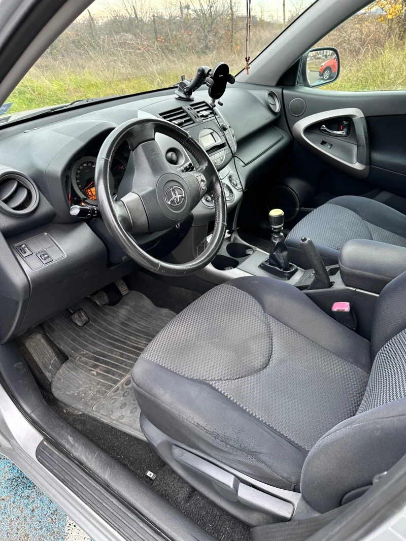 Toyota Rav4 2, 2 D4D 4x4, снимка 6 - Автомобили и джипове - 48077837