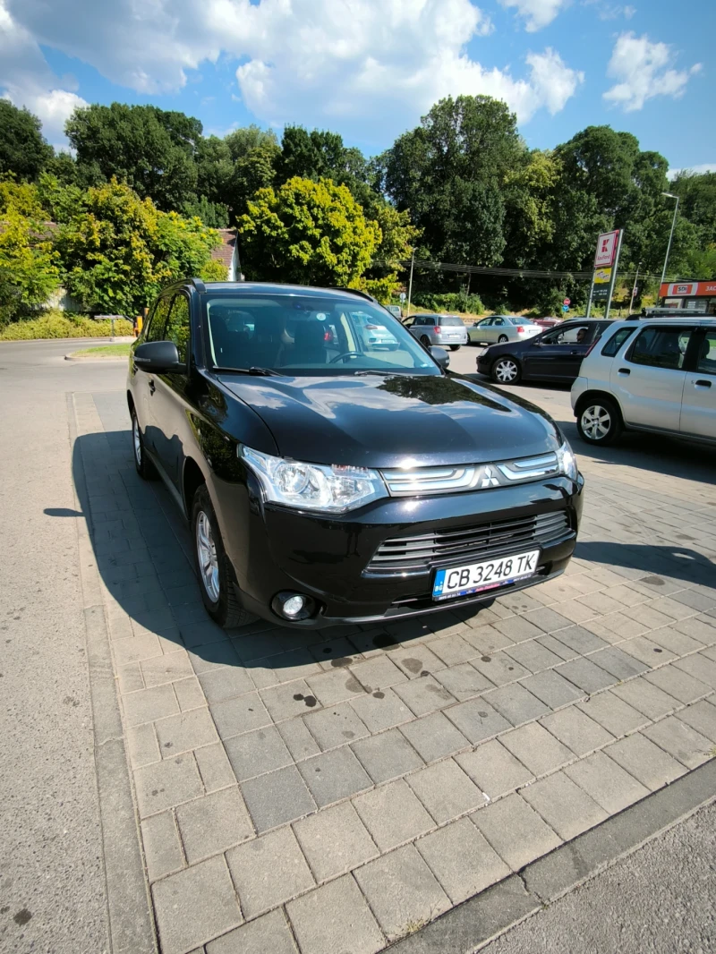 Mitsubishi Outlander, снимка 4 - Автомобили и джипове - 52661759