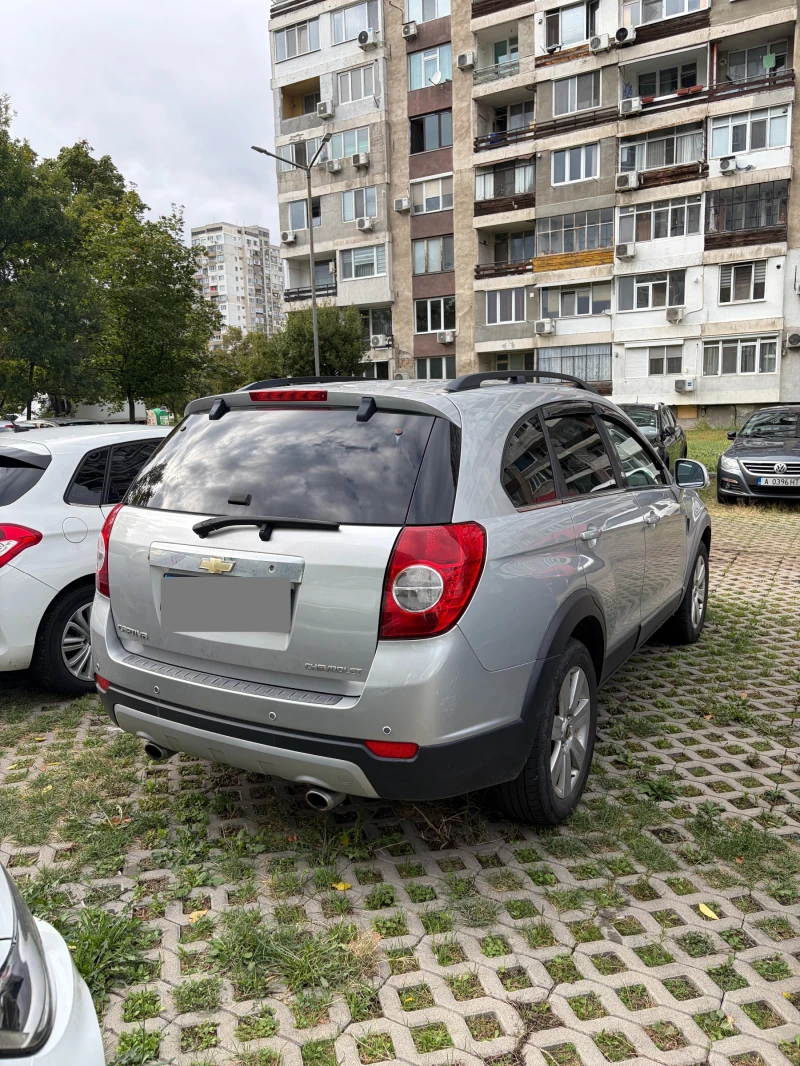 Chevrolet Captiva 2.0 VCDi, снимка 5 - Автомобили и джипове - 52341158