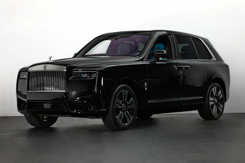 Rolls-Royce Cullinan SERIES II/FACELIFT/SHOOTING STAR/TV/COACHLINE/, снимка 3 - Автомобили и джипове - 52813359